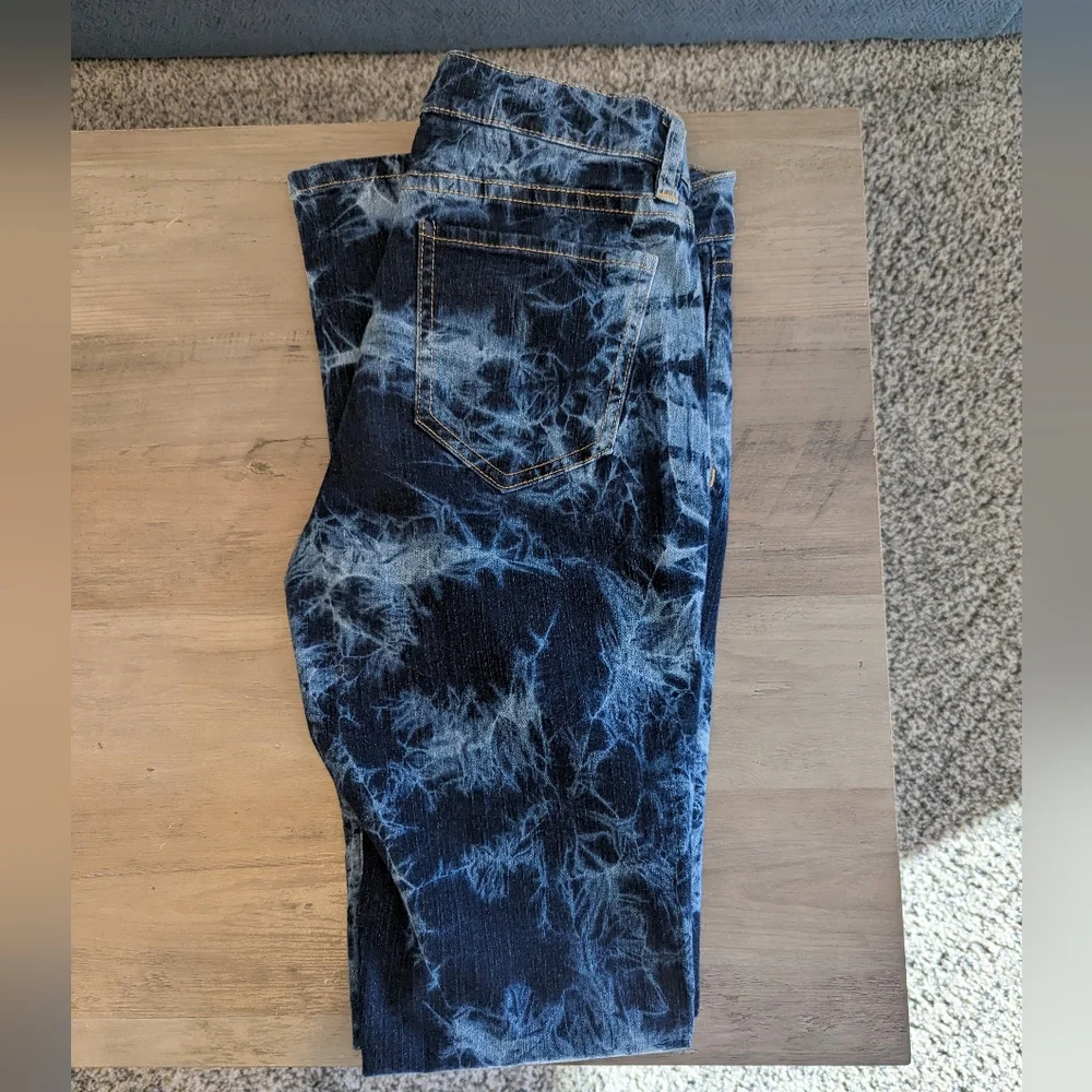 New York and Company Blue Tie Dye Low Rise Skinny Leg Jeans - Size 4 - Picture 3 of 7
